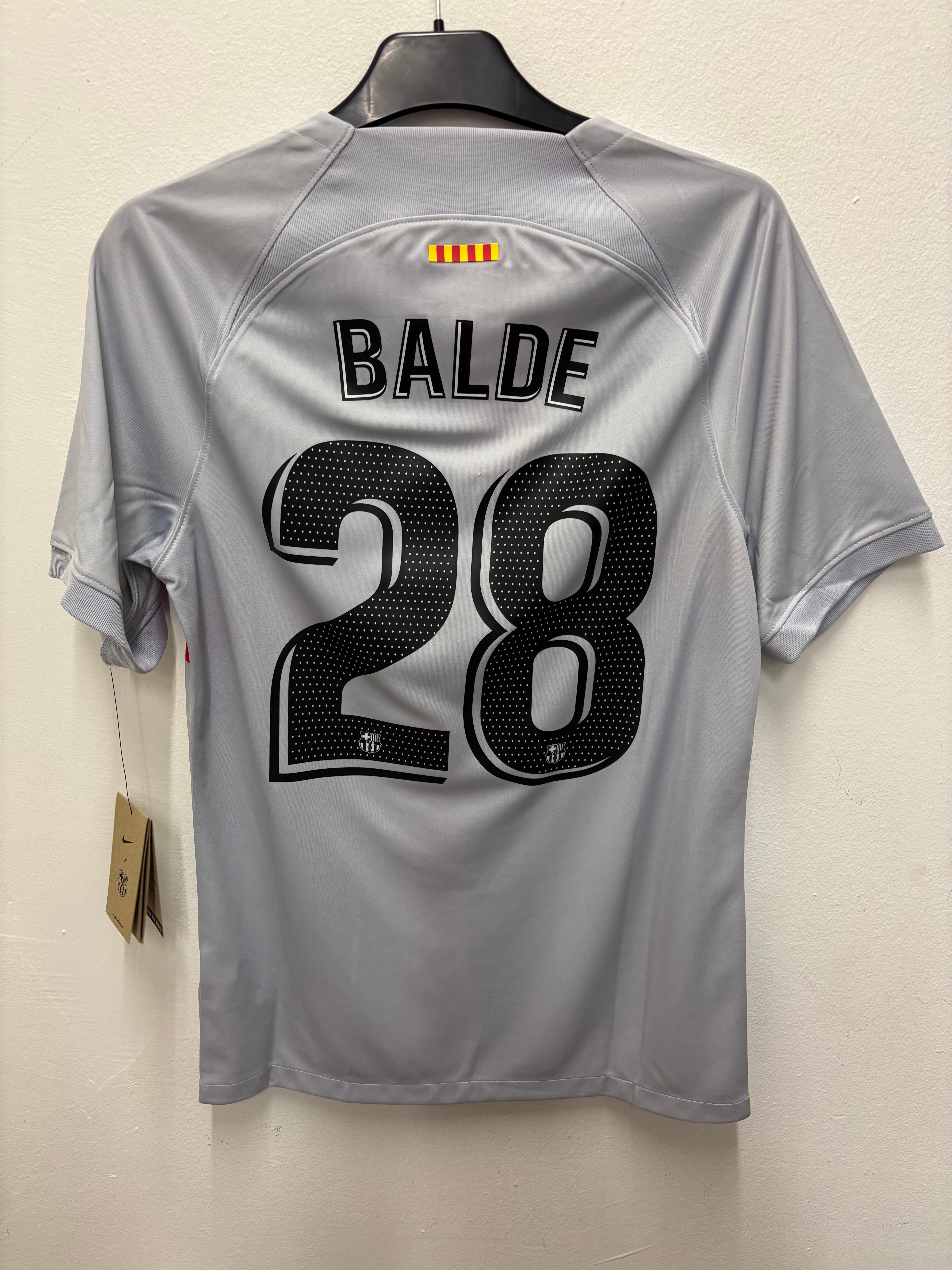 Barcelona Third 22/23 Balde 28