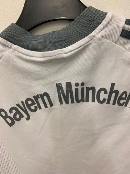 Bayern Munich Away 02/03