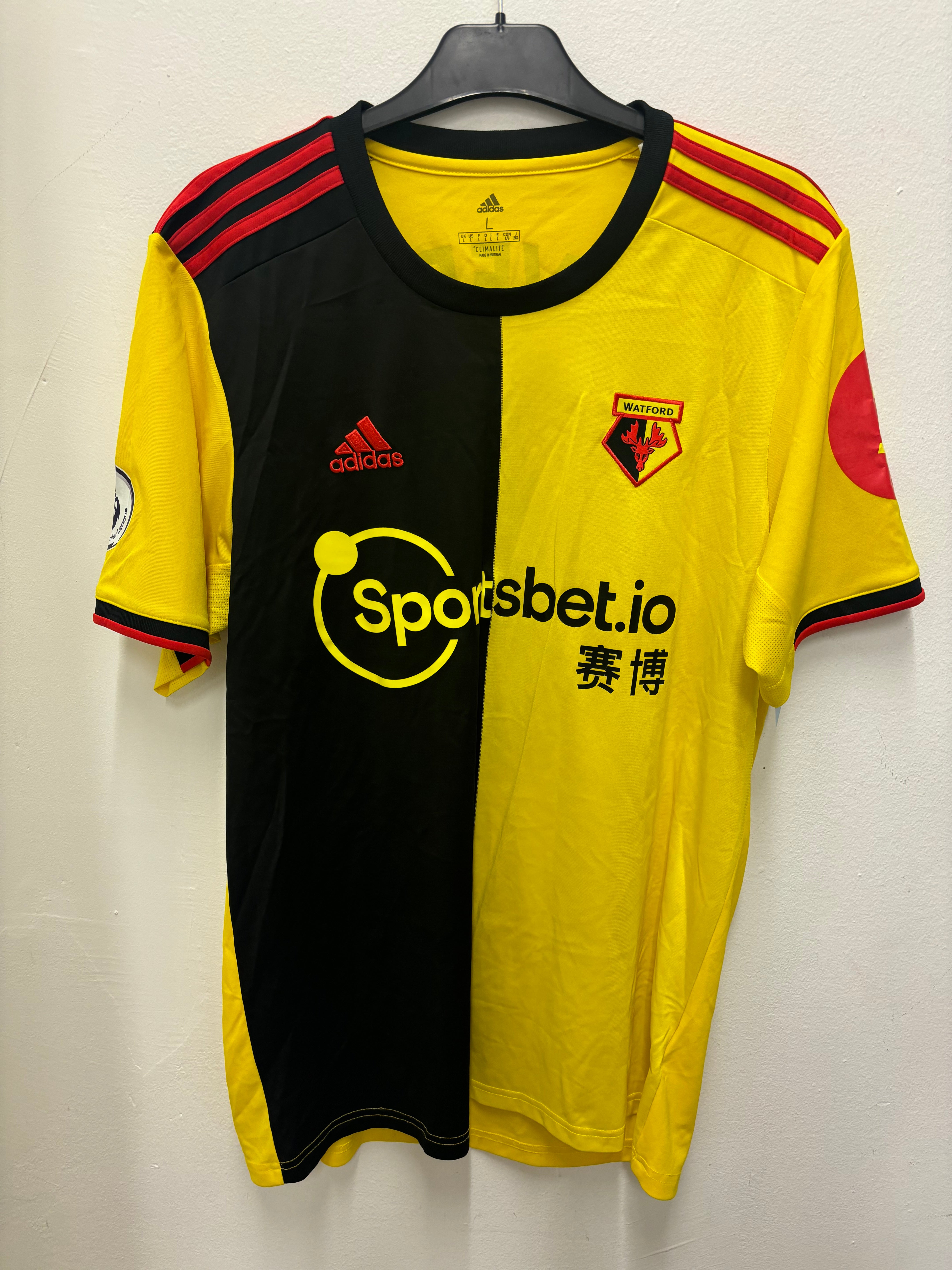 Watford Home 19/20 Cleverly 8