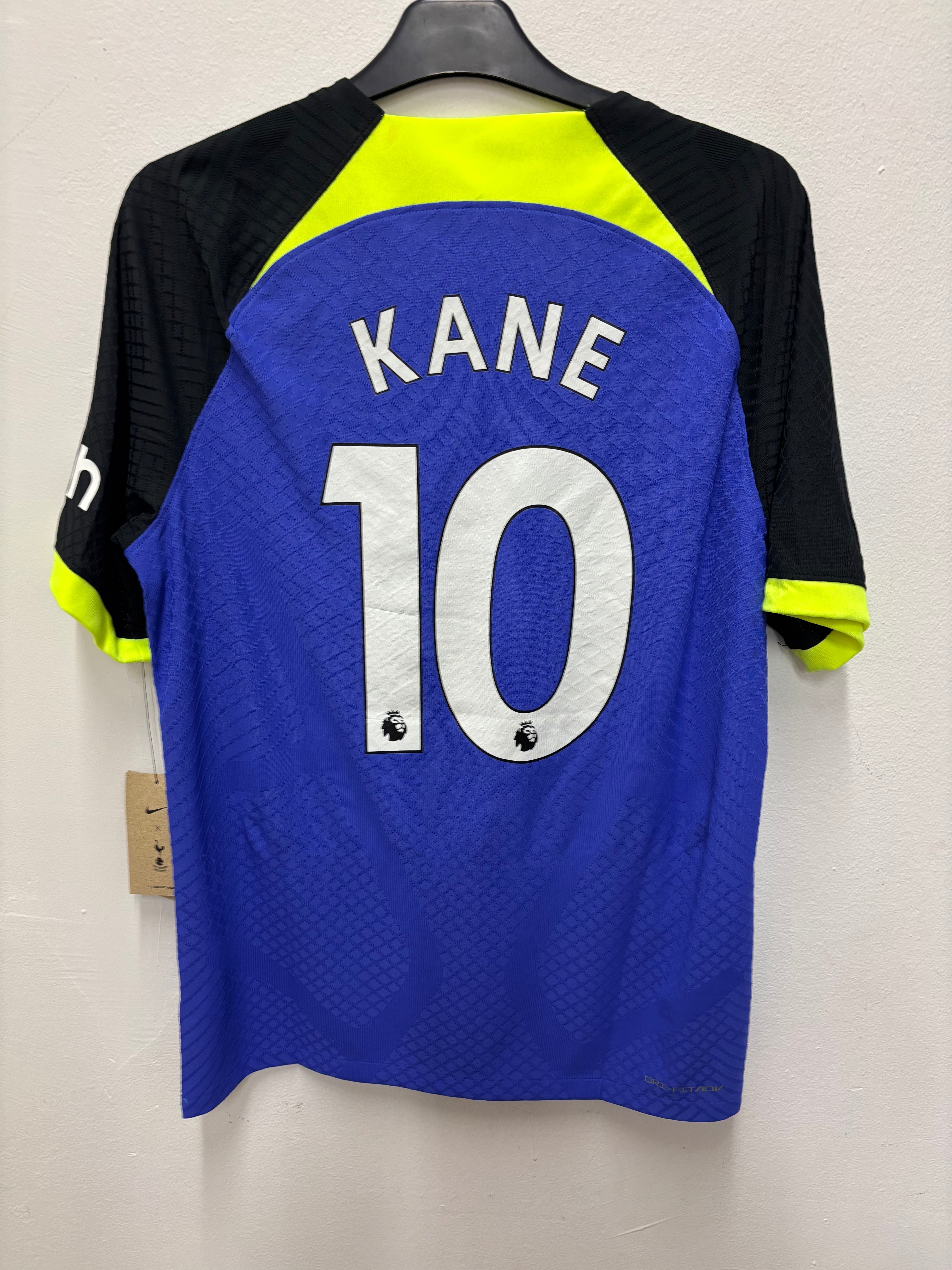 Tottenham Hotspur Away 22/23 Kane 10 Player Spec