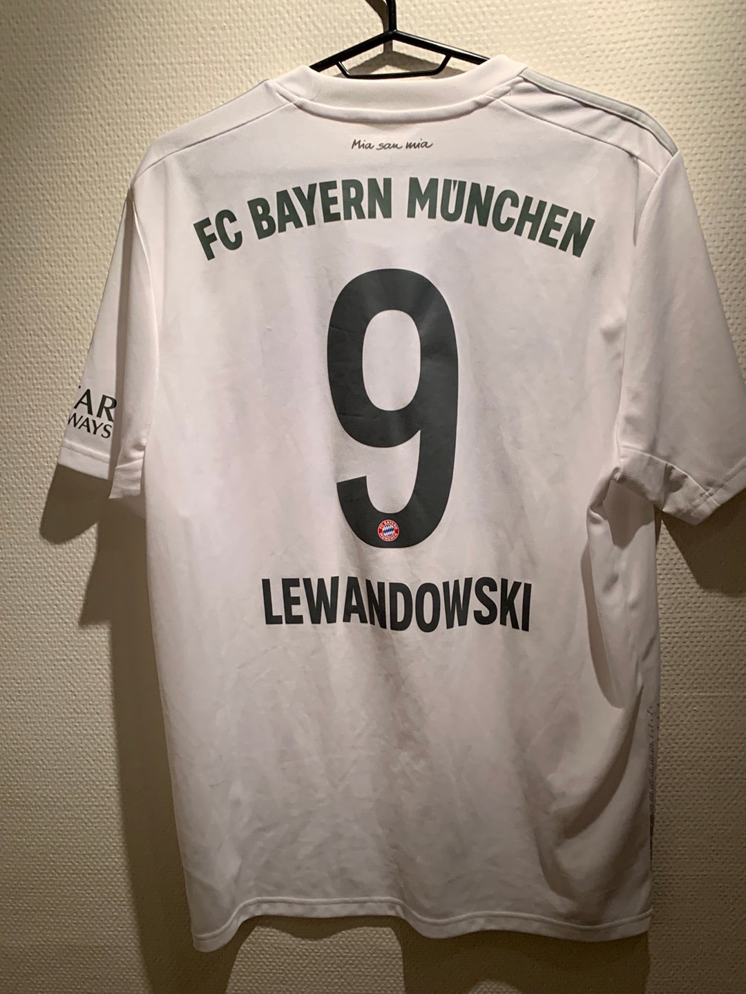 Bayern Munich Away 19/20 Lewandowski 9