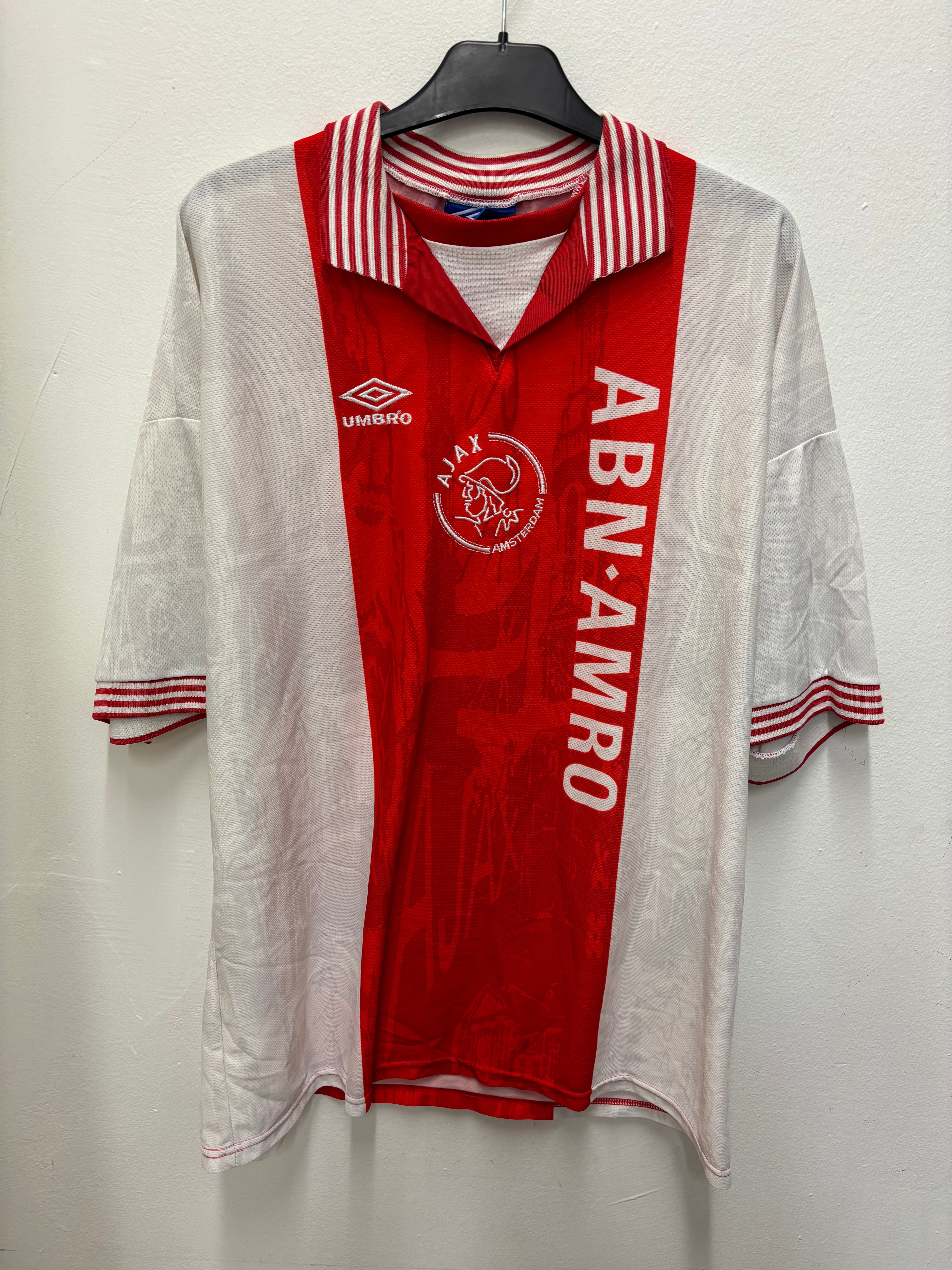 Ajax home 96/97 Overmars 11