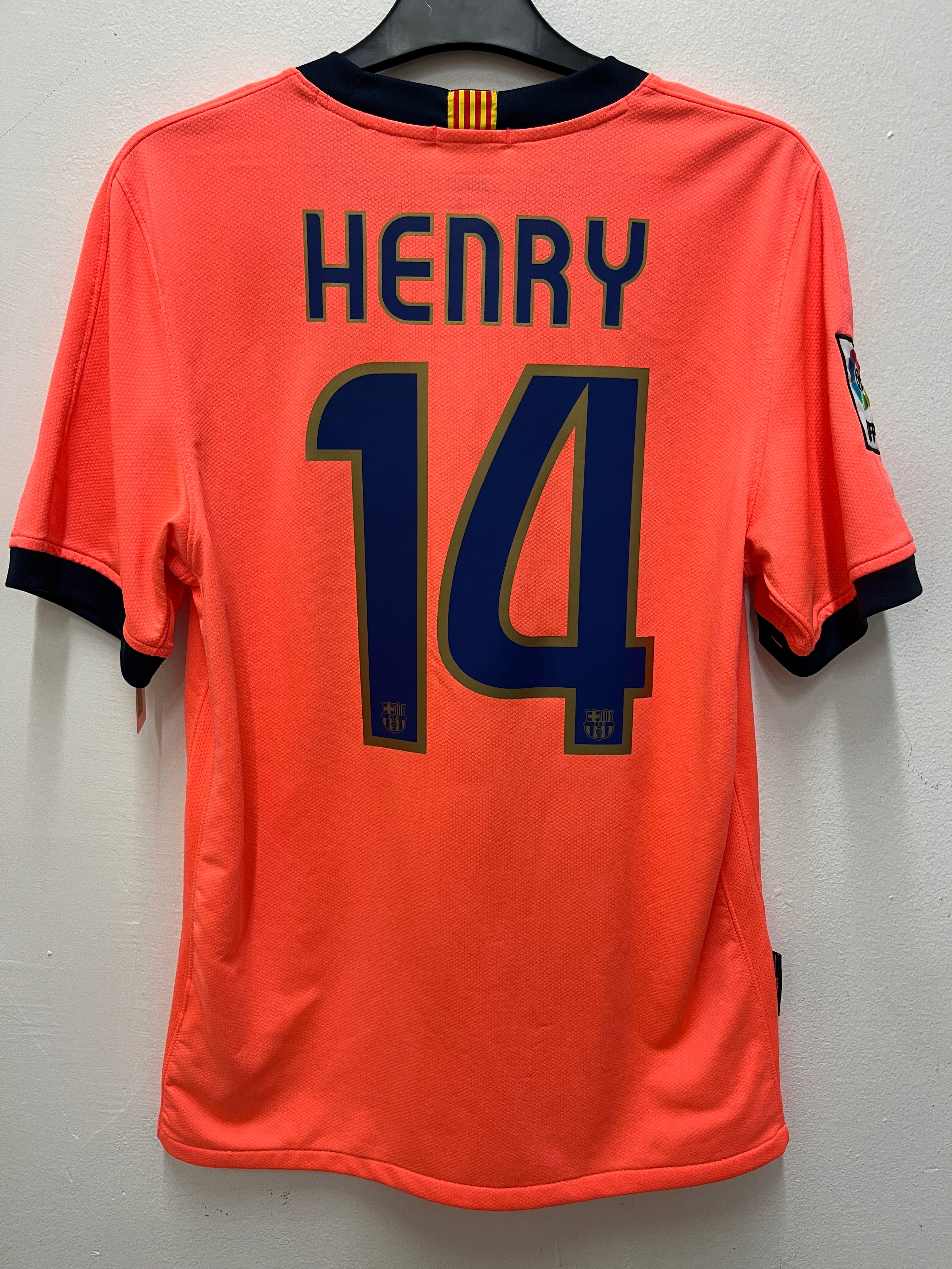 Barcelona Away 09/10 Henry 14