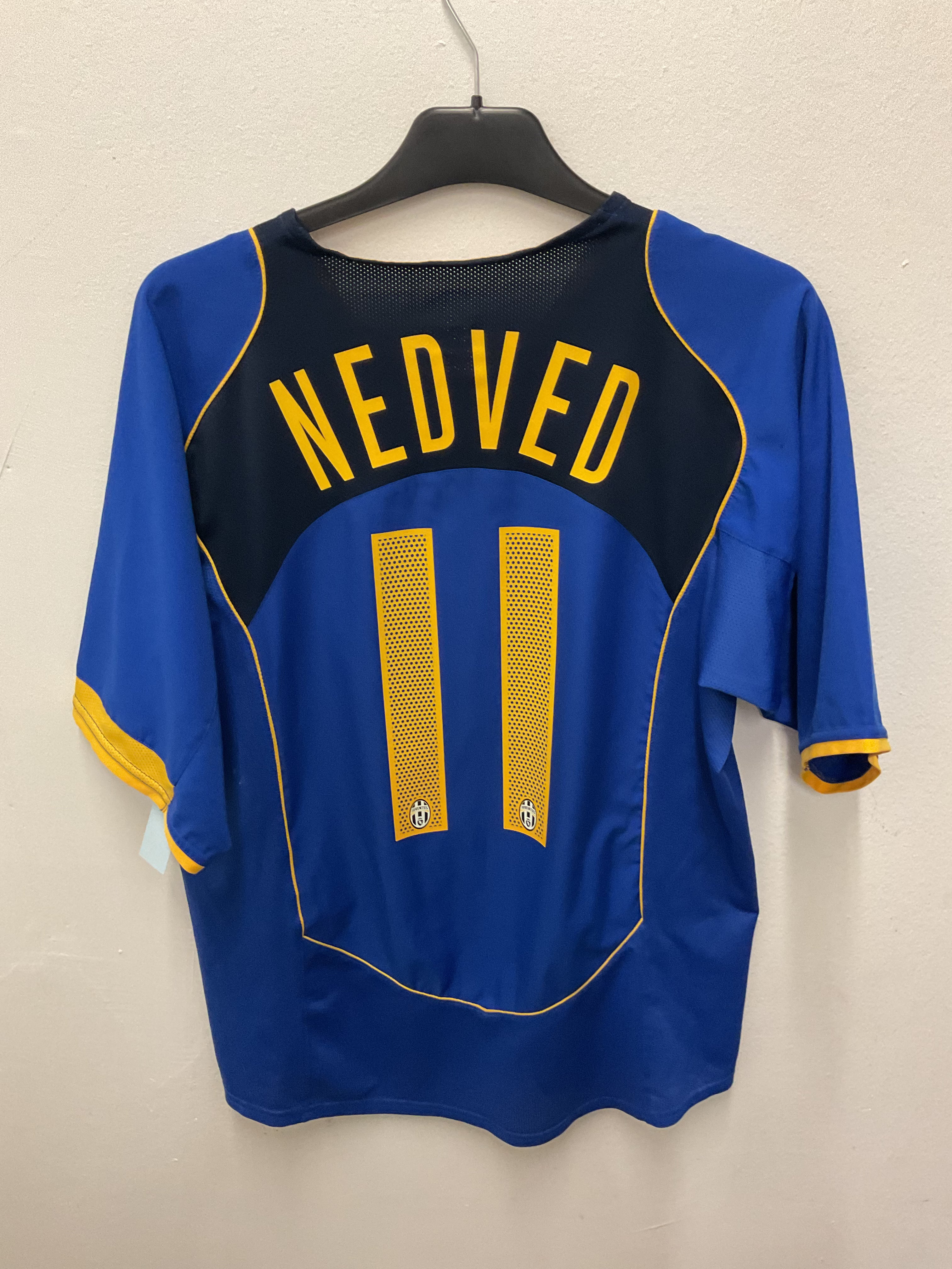 Juventus Away 04/05 Nedved 11