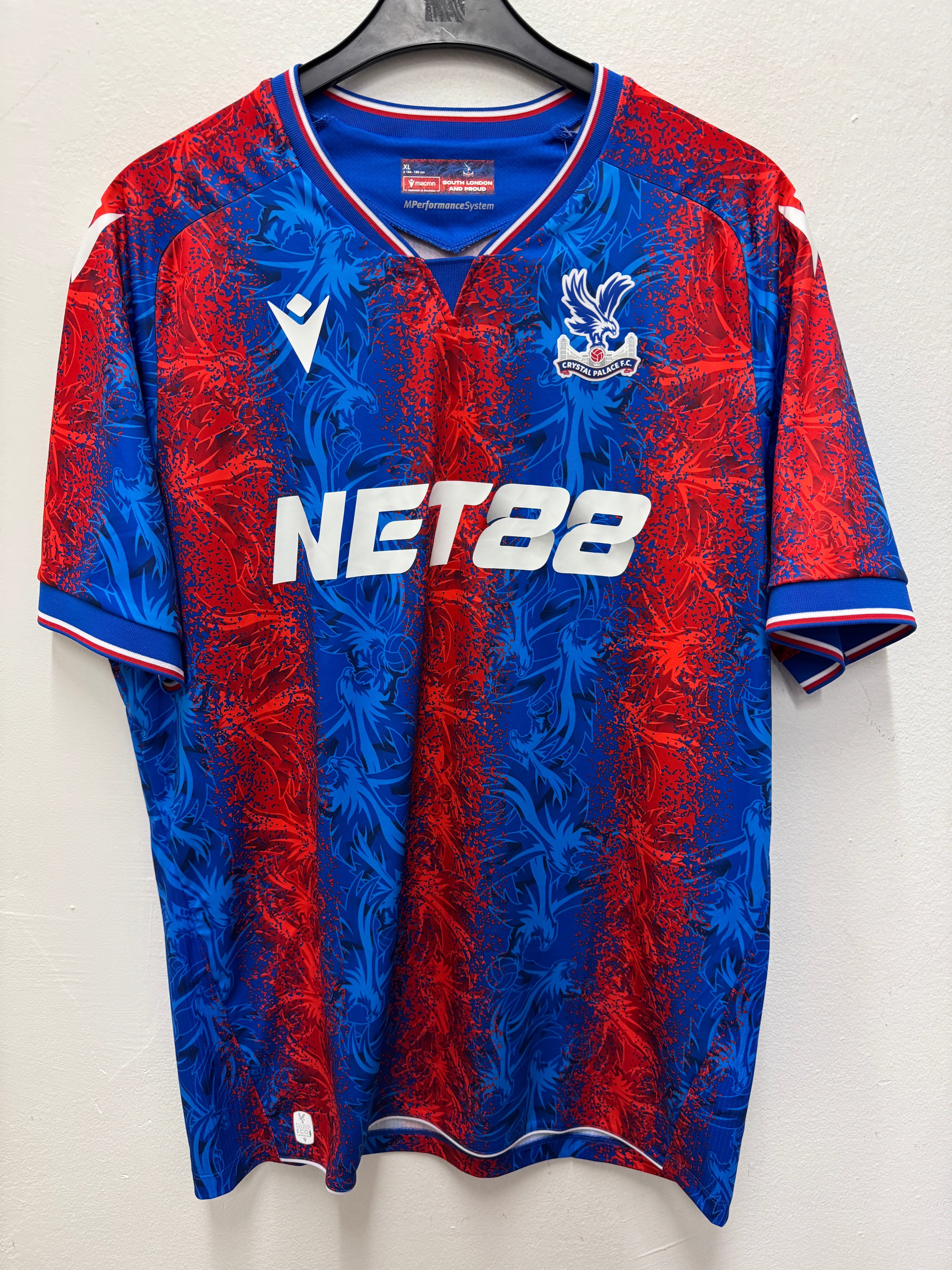 Crystal Palace Home 24/25 Guehi 6